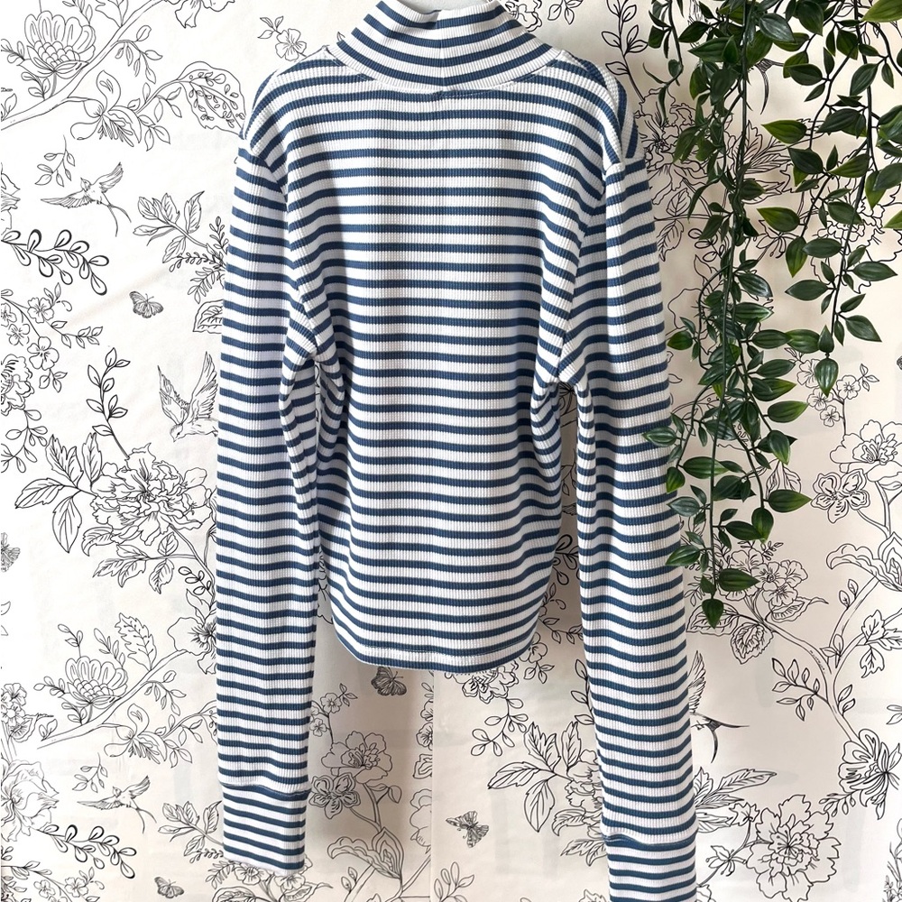 American eagle turtleneck